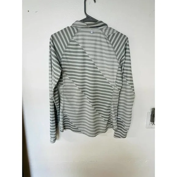 Nike Dri-Fit 1/2 Zip Long Sleeve - Picture 6 of 6